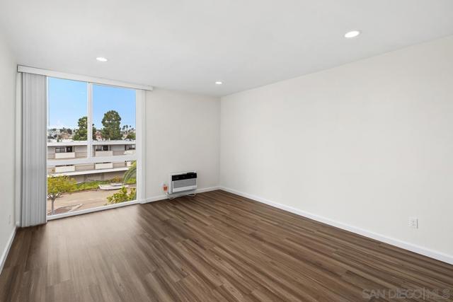 3050 Rue Dorleans, San Diego CA: https://media.crmls.org/mediaz/75a22071-dcec-460c-b950-cd3724785055.jpg