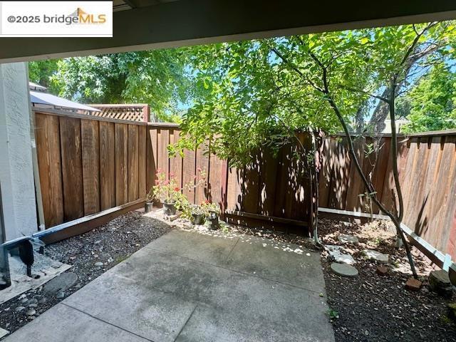 651 Moraga Rd, Moraga CA: https://media.crmls.org/mediaz/75a264dc-56bd-422d-a798-68600c904708.jpg