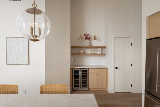 Detail Gallery Image 10 of 39 For 324 Avenida De Las Rosas, Encinitas,  CA 92024 - 4 Beds | 2/1 Baths
