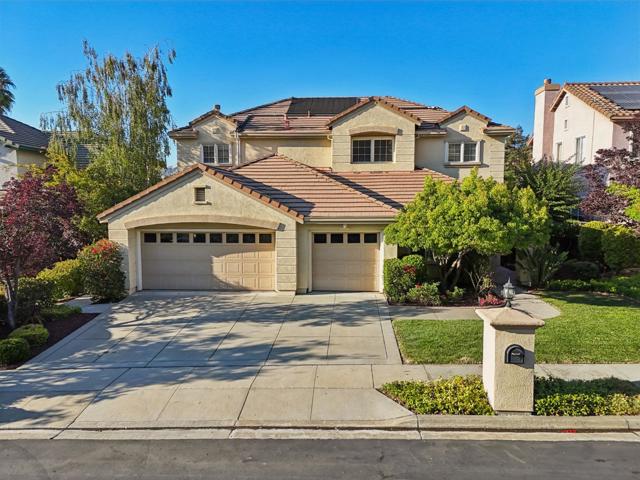 5761 Capilano Drive, San Jose CA: https://media.crmls.org/mediaz/75a306e6-50df-4d21-b9a0-7d9186a73fd0.jpg
