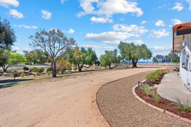34020 Madera De Playa, Temecula CA: https://media.crmls.org/mediaz/75a3af22-447e-428a-81bf-3ccde095ac25.jpg