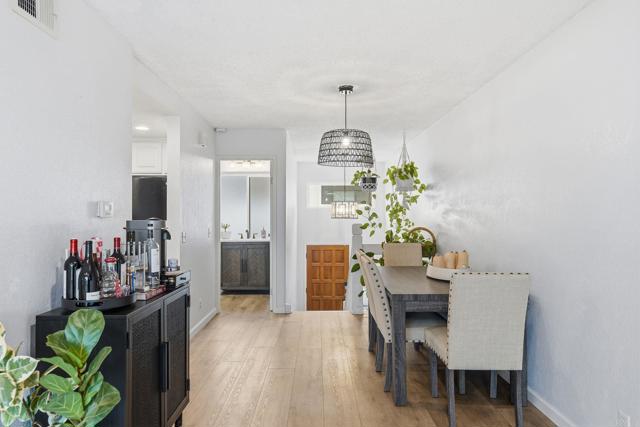 Detail Gallery Image 18 of 39 For 3711 Balboa #B,  San Diego,  CA 92117 - 2 Beds | 2 Baths