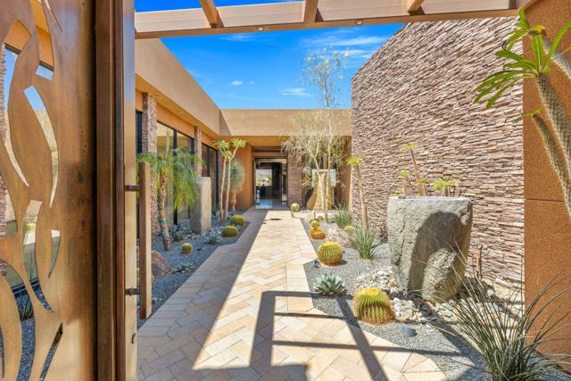50741 Desert Arroyo Trail, Indian Wells CA: https://media.crmls.org/mediaz/75a40ea2-063b-4fe6-80f4-3c47a8d7932f.jpg