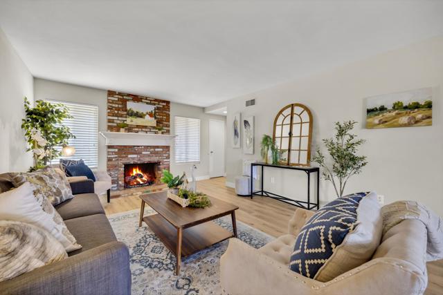 13710 Ahwahnee Way, Poway CA: https://media.crmls.org/mediaz/75a528e5-5768-4e38-8d16-b8e8fdede36d.jpg