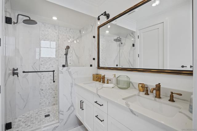 872 C Ave, Coronado CA: https://media.crmls.org/mediaz/75a66365-de36-41e6-b92d-e7f15f4bbdca.jpg