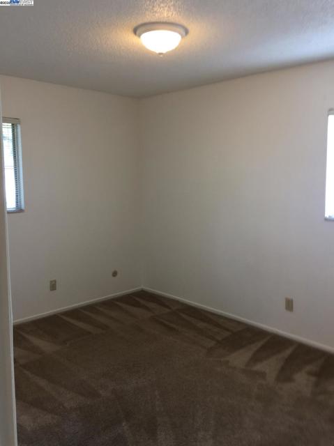 710 10th, Davis CA: https://media.crmls.org/mediaz/75a6640b-13b9-48bb-a6ef-0f5861ca9089.jpg