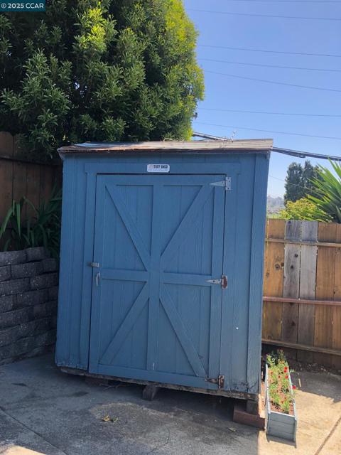 1502 Hillcrest Road, San Pablo CA: https://media.crmls.org/mediaz/75a6bd79-119e-47e4-ac63-3ddb70bc3449.jpg