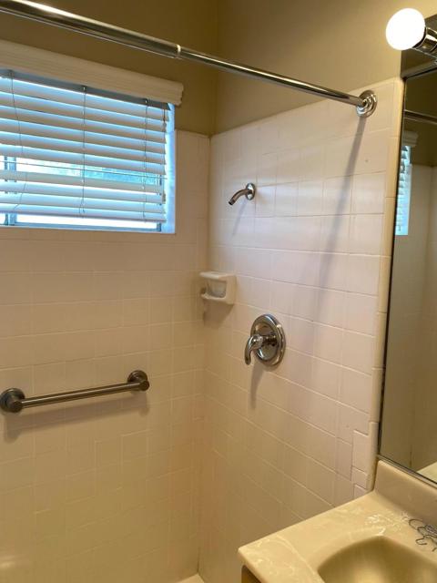 48190 Birdie Way, Palm Desert CA: https://media.crmls.org/mediaz/75a7049d-cfaf-4e6f-861f-e06fb53dc9f3.jpg