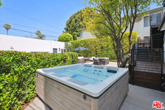 1033 N La Jolla Avenue, West Hollywood CA: https://media.crmls.org/mediaz/75a73cb5-e831-4cbd-8418-340411dcbab0.jpg