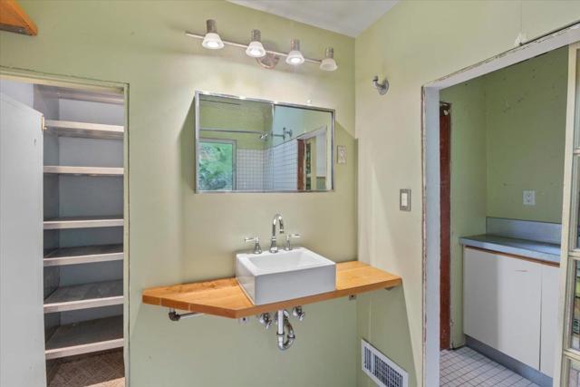 268 Olympian Way, Pacifica CA: https://media.crmls.org/mediaz/75a73e36-44d0-41cd-ab27-88449e5b7d13.jpg