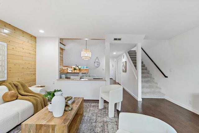 502 W Sunnyoaks Avenue, Campbell CA: https://media.crmls.org/mediaz/75a7ef71-1987-4f94-b100-22acb213c4f6.jpg