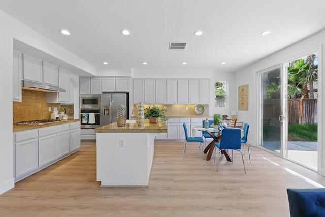 2342 Winchester Loop, Discovery Bay CA: https://media.crmls.org/mediaz/75a8e528-72cc-422c-812d-ae40d6cde1f6.jpg