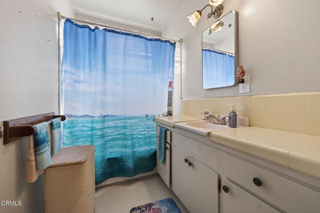 Detail Gallery Image 9 of 13 For 3638 S B St, Oxnard,  CA 93033 - 4 Beds | 2 Baths