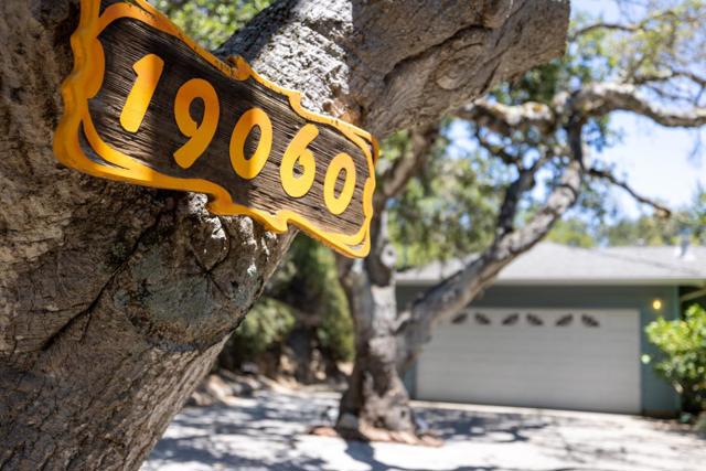 19060 Oak Heights Drive, Salinas CA: https://media.crmls.org/mediaz/75a99faa-ef02-4010-9cc4-71c8903c995a.jpg