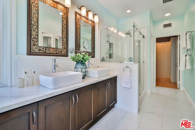 2857 Limestone Drive, Thousand Oaks CA: https://media.crmls.org/mediaz/75a9bcd3-b522-4c1b-b67a-37c79ef78acb.jpg