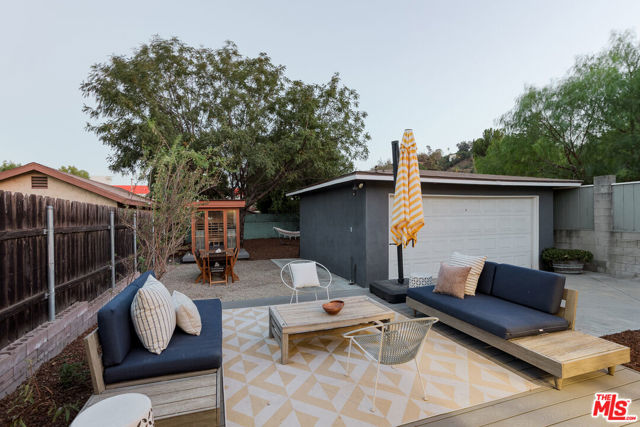 2646 Rich Street photo 20