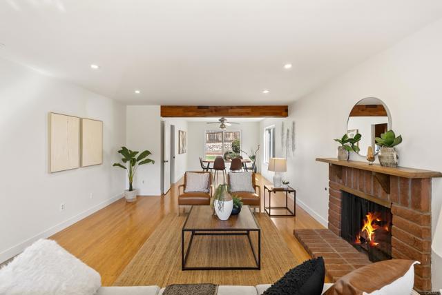 Detail Gallery Image 6 of 49 For 11458 via Promesa, San Diego,  CA 92124 - 4 Beds | 2/1 Baths