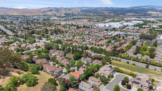 17992 Hillwood Lane, Morgan Hill CA: https://media.crmls.org/mediaz/75ab4f92-fcd2-4e1c-bec6-4f25e1c68d53.jpg