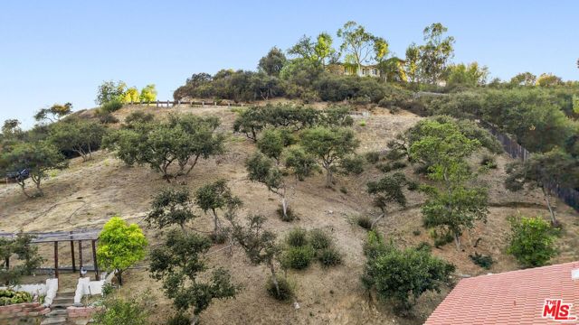 2365 Old Topanga Canyon Road, Topanga CA: https://media.crmls.org/mediaz/75ab57b6-985e-4b9d-96a9-2cefa8368c97.jpg