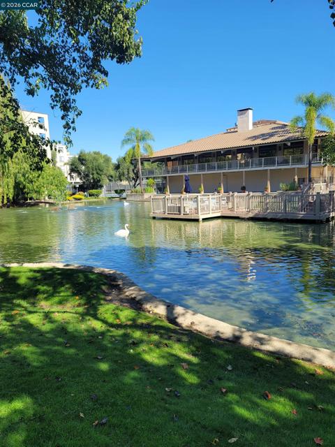 310 N Civic Dr., Walnut Creek CA: https://media.crmls.org/mediaz/75ab8c7c-ea29-4994-a99f-941600149f04.jpg