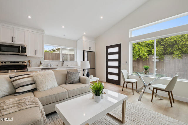 2711 2715 Dawson Avenue, Ventura CA: https://media.crmls.org/mediaz/75abe1c2-5dcb-4fde-a88e-4d84d12bb6cd.jpg