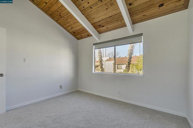 2200 Laguna Cir, Concord CA: https://media.crmls.org/mediaz/75ace1d4-88fa-42ca-9819-3ca722ae4e08.jpg