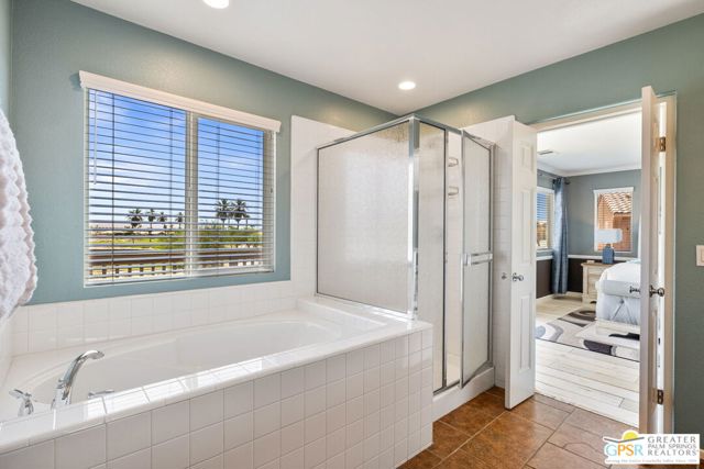 42776 Del Lago Court, Indio CA: https://media.crmls.org/mediaz/75ad0f12-2102-44c0-983b-a10d11d5a22a.jpg