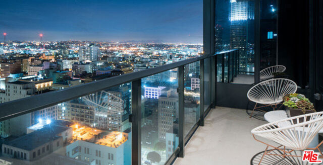 801 S OLIVE Street, Los Angeles CA: https://media.crmls.org/mediaz/75adab71-caa3-4c06-9f61-37e663166c32.jpg