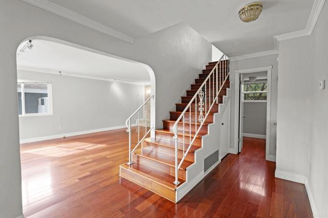 Detail Gallery Image 11 of 69 For 2634 38 Juan St, San Diego,  CA 92110 - 5 Beds | 4 Baths