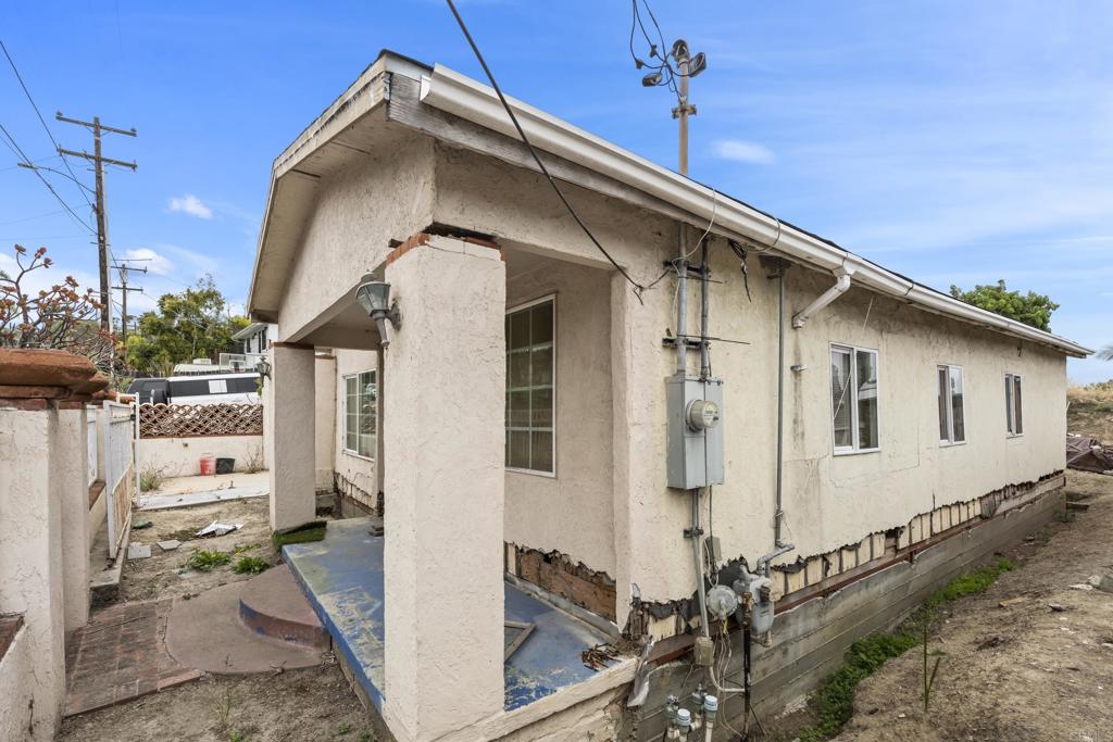 817 Juanita Street - photo 12