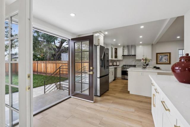 33 Seville Way, San Mateo CA: https://media.crmls.org/mediaz/75ae3fcc-0df8-46af-81d9-1de6eefd353f.jpg