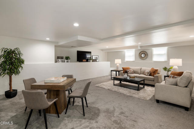 4531 El Camino Corto, La Canada Flintridge CA: https://media.crmls.org/mediaz/75b0f505-0ae8-489c-a4d4-e6cb8c9e0195.jpg