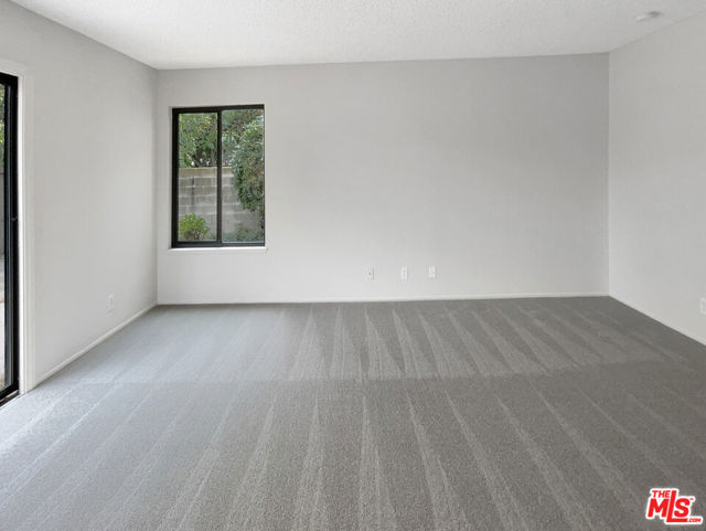 544 Village Road photo 5