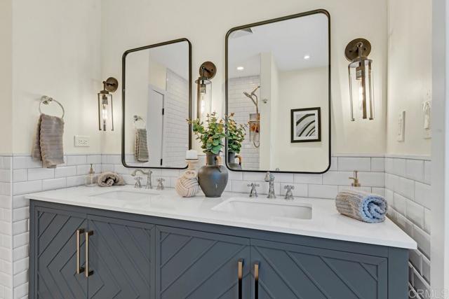 1165 Oak Drive, Vista CA: https://media.crmls.org/mediaz/75b3b7cc-349e-4fb6-a01c-d597152d1eb7.jpg