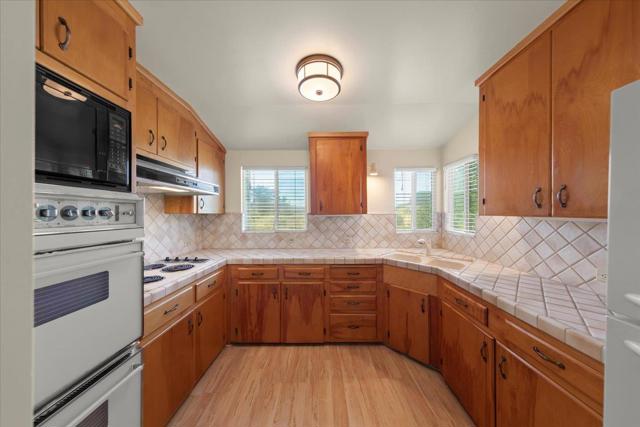 0 Hall Road, Royal Oaks CA: https://media.crmls.org/mediaz/75b429d8-7400-4b70-9faf-f5f65514ca38.jpg