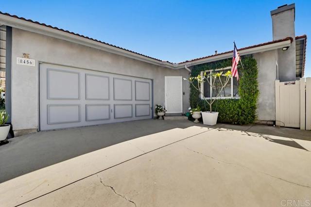 Detail Gallery Image 3 of 43 For 8456 Snow White Dr, El Cajon,  CA 92021 - 2 Beds | 2 Baths