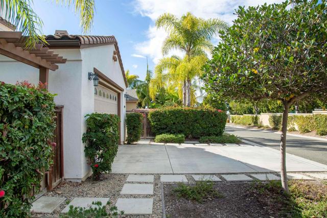 Detail Gallery Image 38 of 52 For 6211 Dartington Way, Carlsbad,  CA 92009 - 4 Beds | 3/1 Baths
