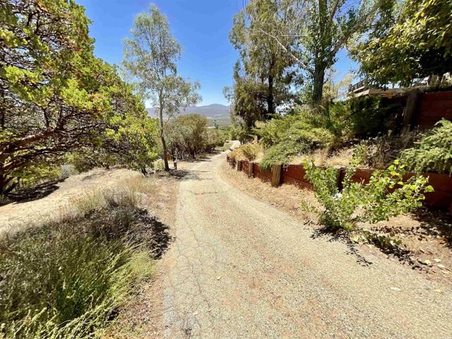 38281 Western Hills Drive, Anza CA: https://media.crmls.org/mediaz/75b5ba91-5a74-4e14-833d-b8e0d5430044.jpg