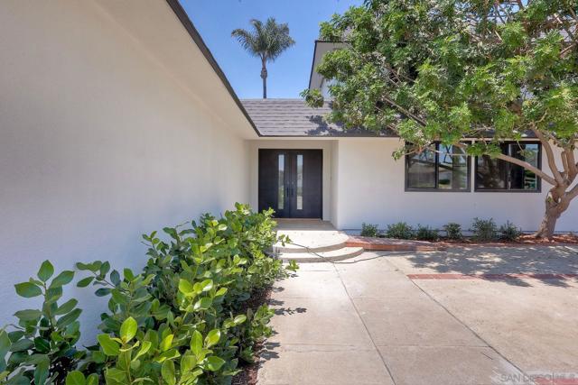 6630 Park Ridge Blvd, San Diego CA: https://media.crmls.org/mediaz/75b6be2f-848f-467b-9cc0-d2e11abfe60d.jpg