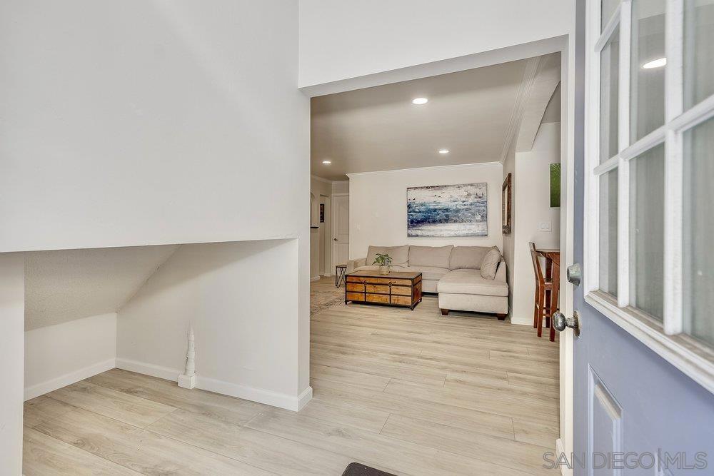 711 Island Ct - photo 9