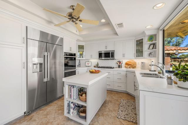 348 Villena Way, Palm Desert, CA 92260