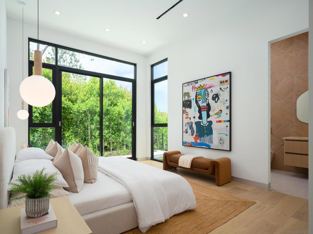 MLS #250043137SD image #30