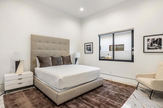 2 Bravo Court, Rancho Mirage CA: https://media.crmls.org/mediaz/75b80e8c-e6c9-4e0d-955b-12ad9cdd32e1.jpg