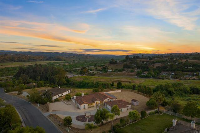 Detail Gallery Image 1 of 1 For 4009 Limber Pine Rd, Fallbrook,  CA 92028 - 5 Beds | 4/1 Baths