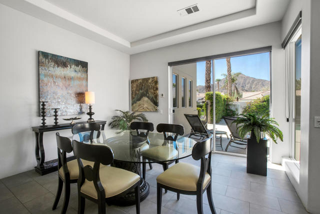 78858 Breckenridge Drive, La Quinta CA: https://media.crmls.org/mediaz/75b9a0ea-eb05-4b59-b301-18f33401496a.jpg