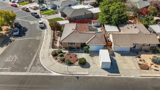 3491 Madeira Way, Livermore CA: https://media.crmls.org/mediaz/75b9c354-9665-44ec-8dc0-377526413918.jpg