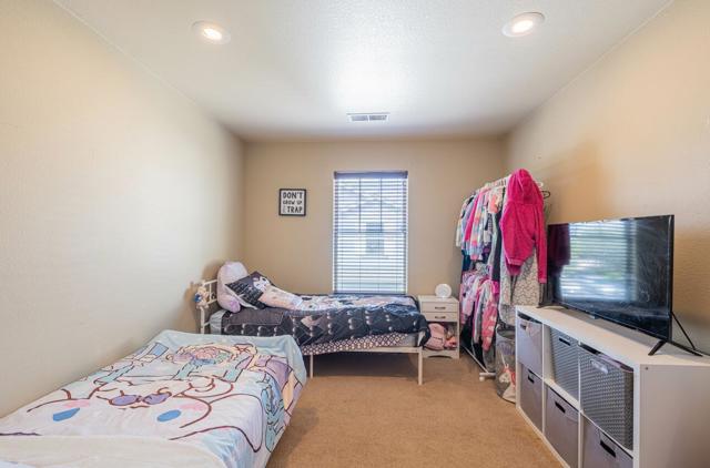 271 Azalea Place, Soledad CA: https://media.crmls.org/mediaz/75ba80cd-4333-45b7-86f9-d164308926a3.jpg