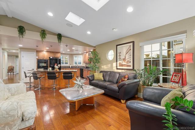 10421 Les Arbres Pl, San Diego CA: https://media.crmls.org/mediaz/75bb3306-a185-4057-b218-a460b7cd0506.jpg
