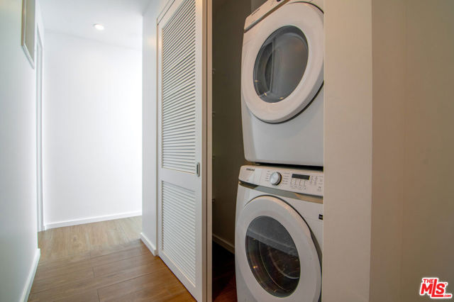 1623 S Bedford Street, Los Angeles CA: https://media.crmls.org/mediaz/75bb5278-a600-4457-b9a7-1695c32866b9.jpg