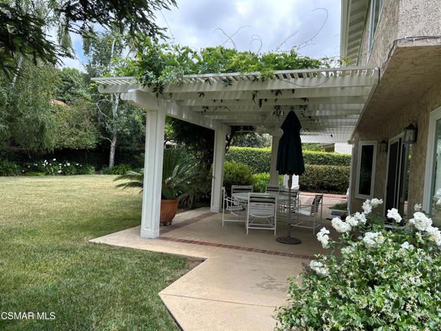 6335 Germania Court, Agoura Hills CA: https://media.crmls.org/mediaz/75bc147b-69be-4233-9e25-5a5c6722c760.jpg